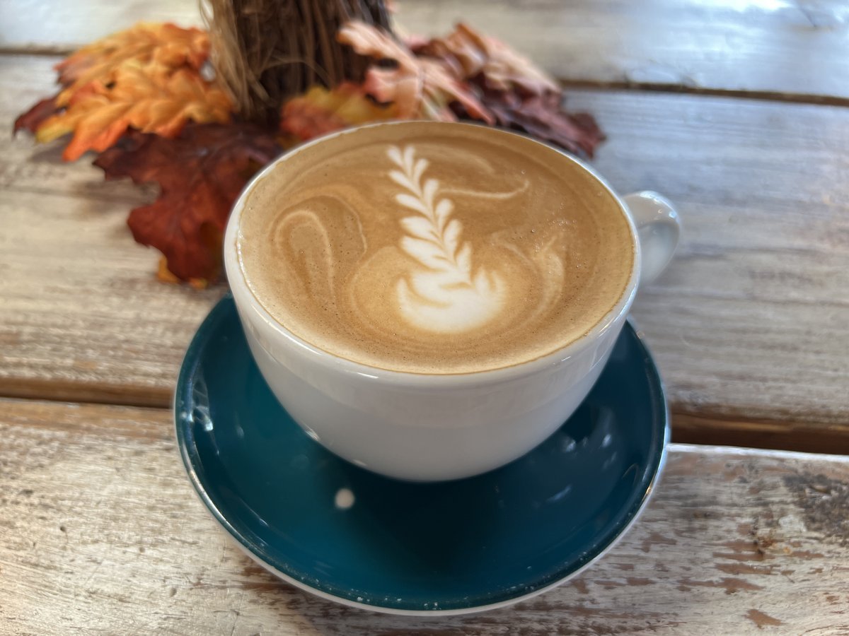 Flat White with latte art at Bondadoso in Walnut Creek, California